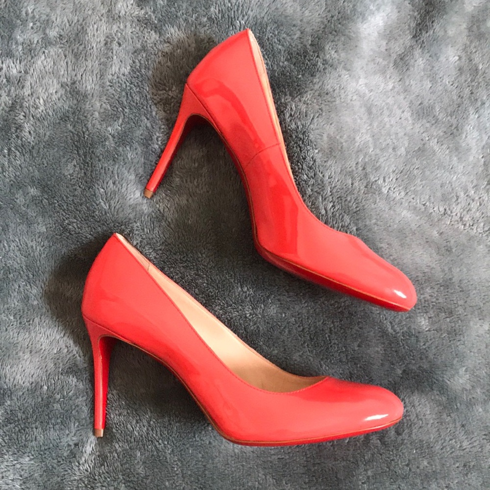Authentic Christian Louboutin Coral Leather Heels size 38 / 8